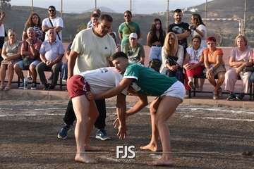 Luchada canaria y espectáculo de Maestro Florido en Lomo Magullo/Francisco Javier Santana.